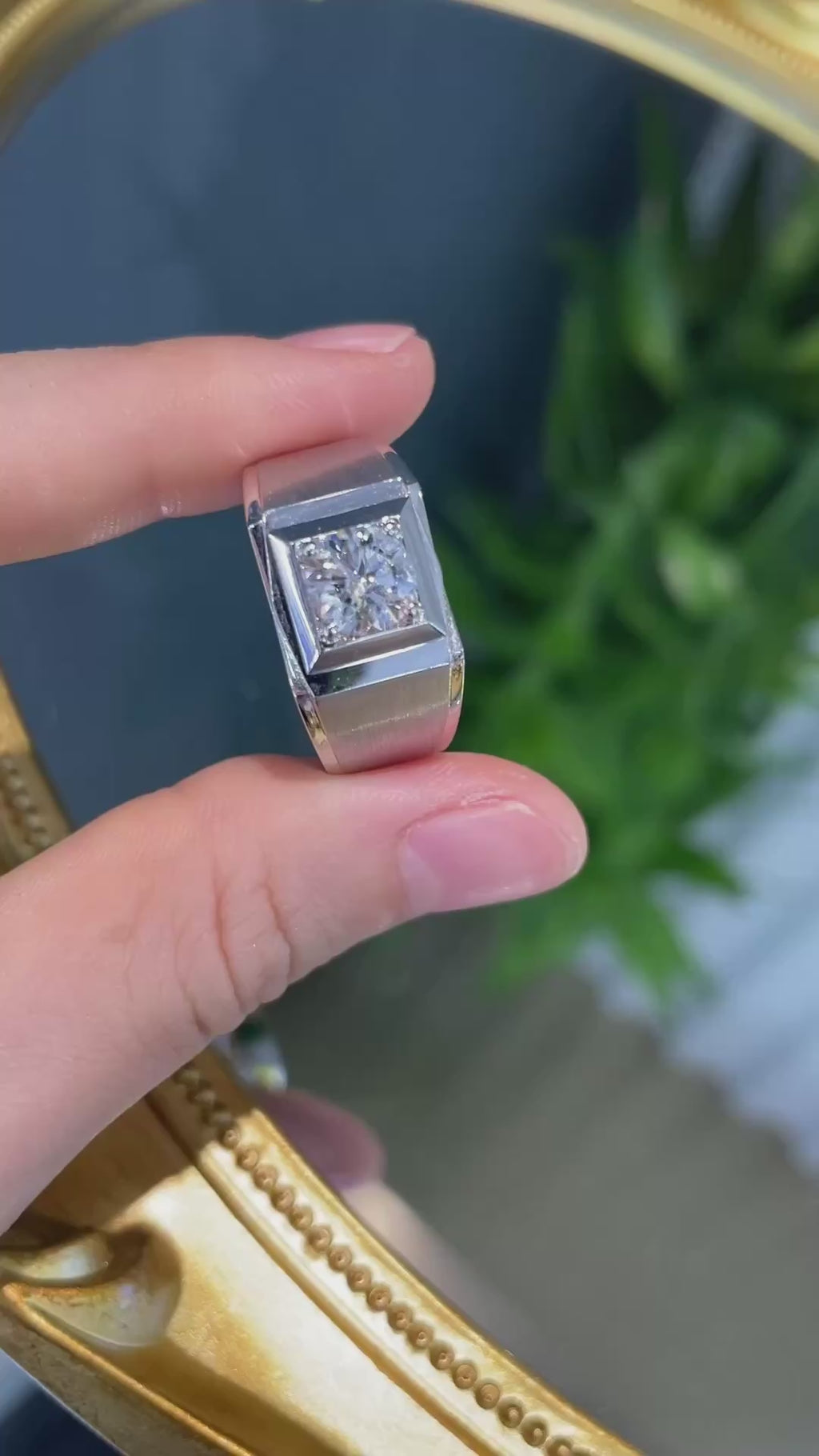 PT950 Lab-Grown Diamond IGI Minimalist Brushed Signet Ring | 1.04ct